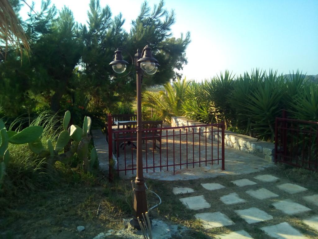 Villa Ktima Petalea à Gythio Extérieur photo